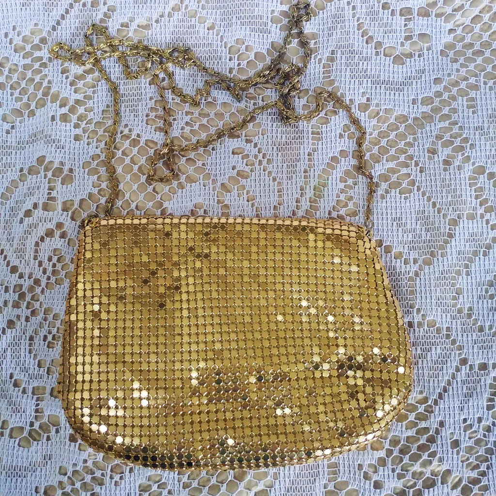* VINTAGE GOLD MESH EVENING PURSE WITH CHAIN TASSEL - JUST BEAUTIFUL!